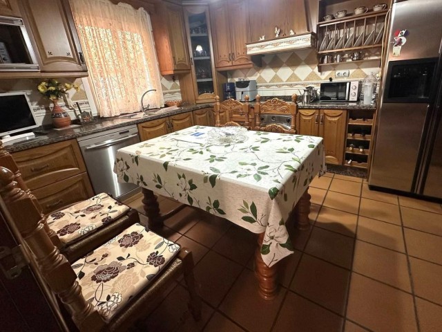 Maison mitoyenne avec 3 Chambres  à Estepona