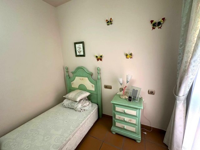 Maison mitoyenne avec 3 Chambres  à Estepona