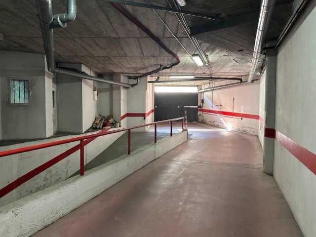 Maison mitoyenne avec 3 Chambres  à Estepona