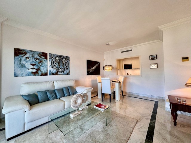 2 Bedrooms Apartment in Puerto Banús