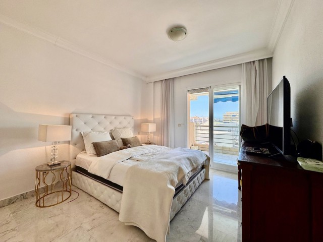 2 Bedrooms Apartment in Puerto Banús