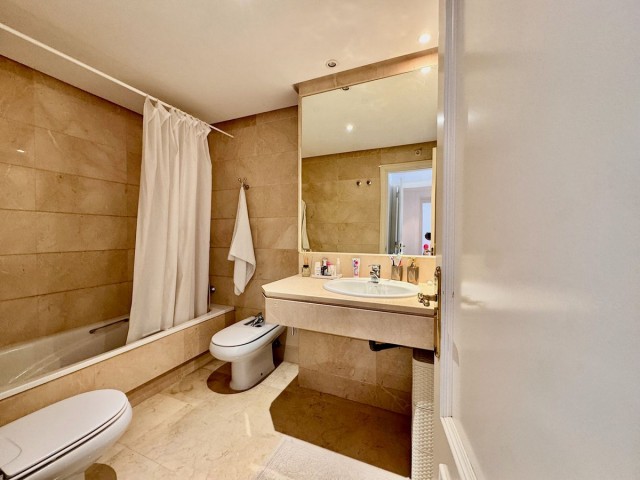 2 Bedrooms Apartment in Puerto Banús