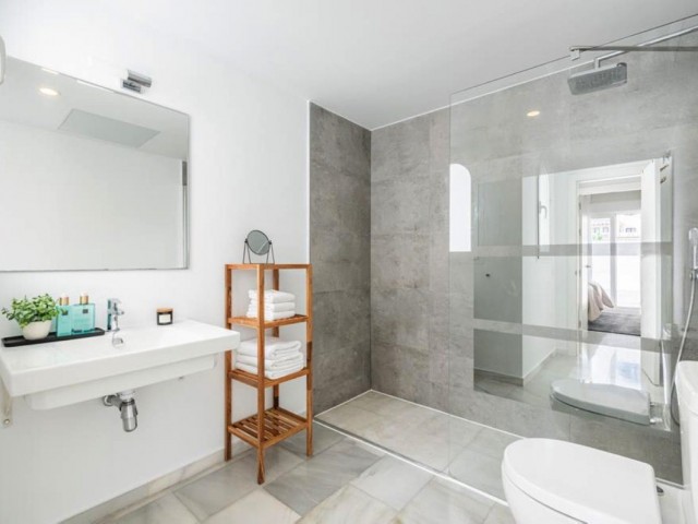 Appartement avec 2 Chambres  à Nueva Andalucía