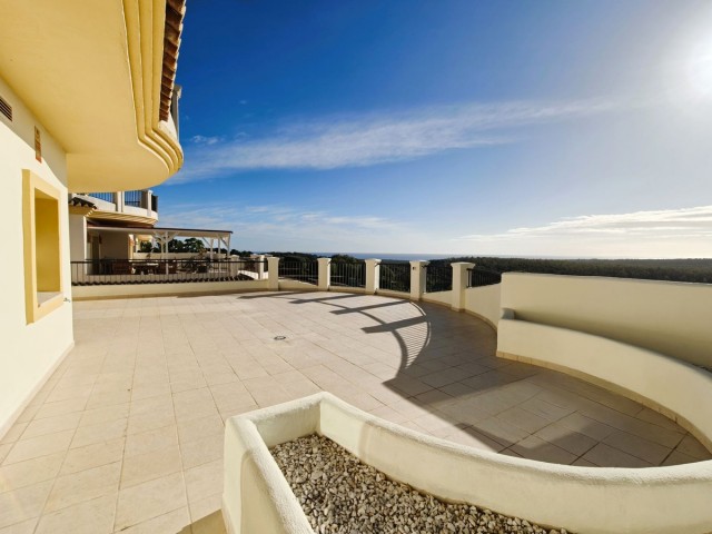 Apartment, San Roque Club, R5219650