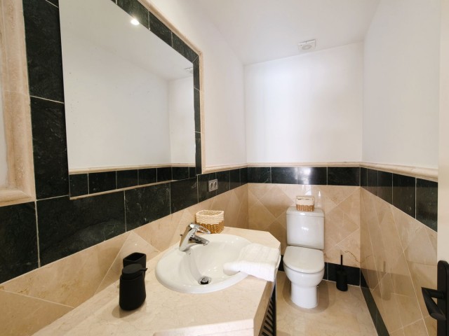 Apartamento con 3 Dormitorios  en San Roque Club