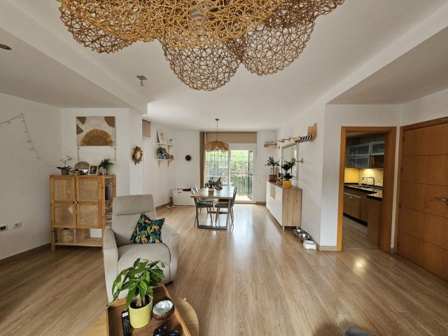 Adosado con 3 Dormitorios  en Alhaurín de la Torre