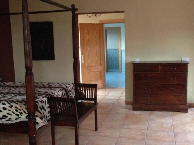 4 Makuuhuoneen Huvila New Golden Mile