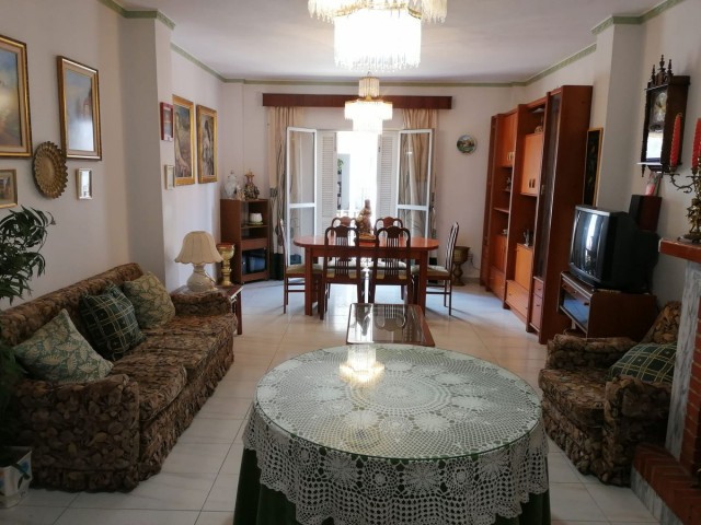 5 Bedrooms Townhouse in Alhaurín el Grande