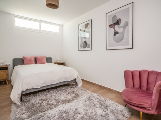 6 Bedrooms Villa in Estepona