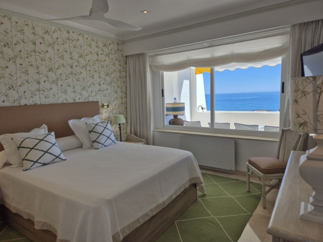 3 Bedrooms Apartment in Guadalmina Baja