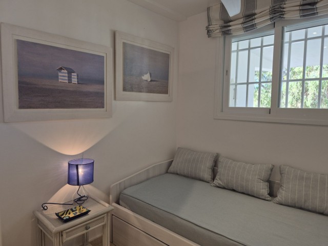 3 Bedrooms Apartment in Guadalmina Baja