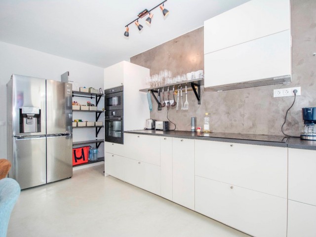 Apartment, Elviria, R5220169