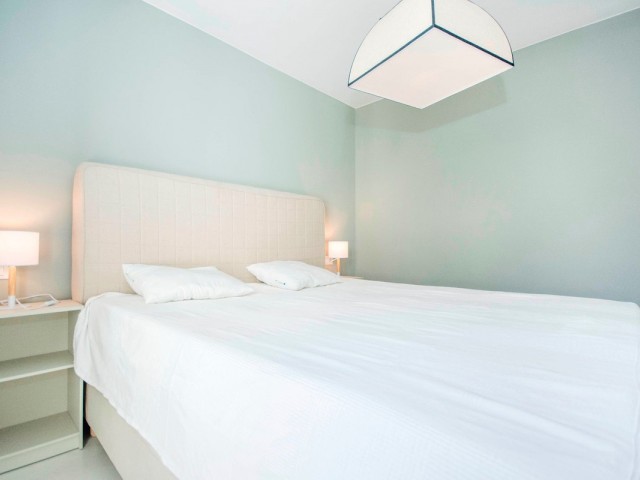 3 Bedrooms Apartment in Elviria