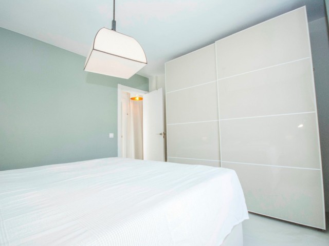 3 Bedrooms Apartment in Elviria