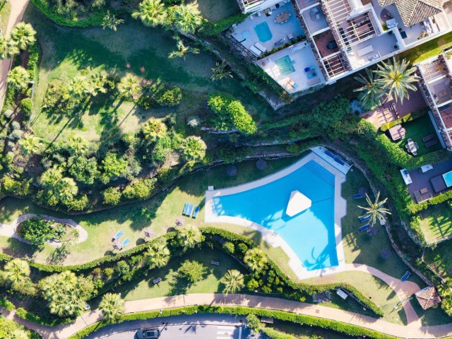 2 Bedrooms Apartment in Nueva Andalucía