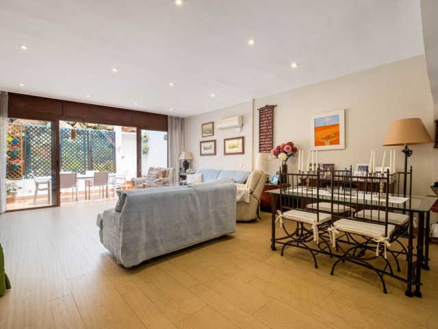 Maison mitoyenne, Sierrezuela, R5169574