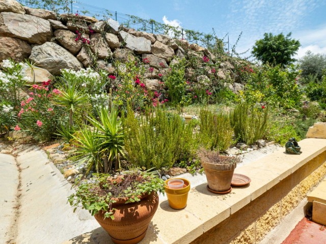 Maison mitoyenne, Sierrezuela, R5169574