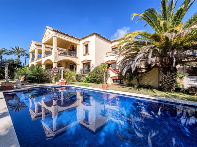 Huvila, Sierra Blanca, R5220262
