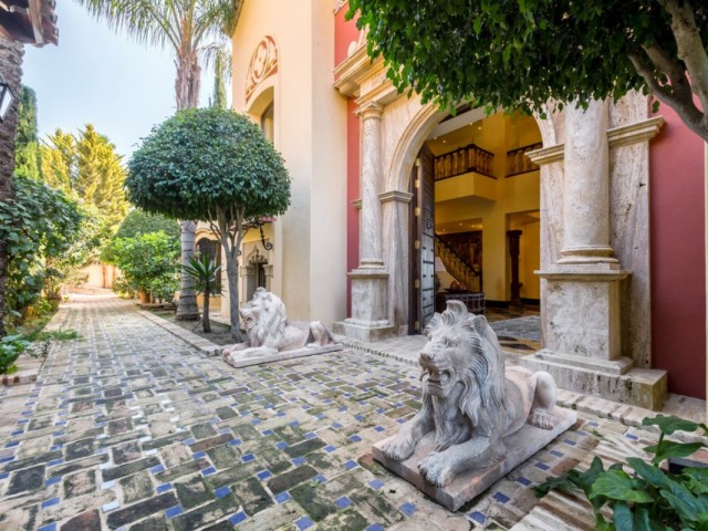 Huvila, Sierra Blanca, R5220262