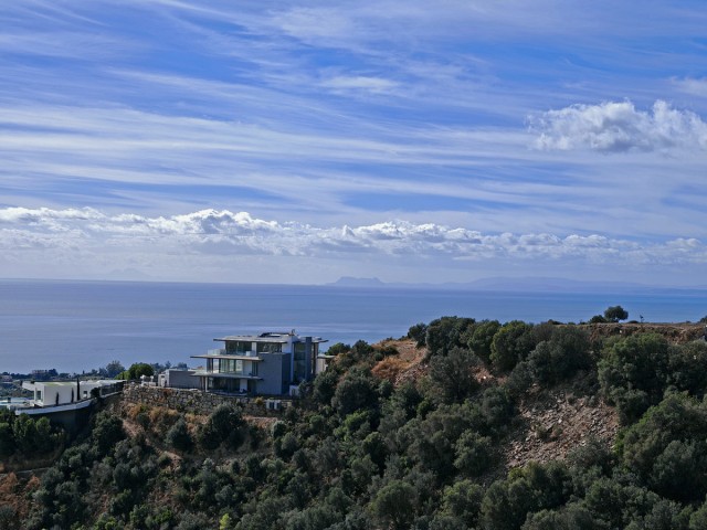 3 Bedrooms Apartment in Altos de los Monteros