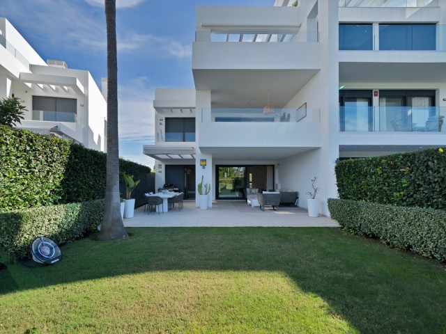 3 Bedrooms Apartment in Estepona