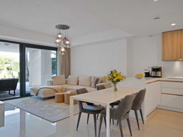 3 Bedrooms Apartment in Estepona