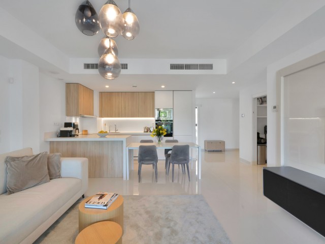 3 Bedrooms Apartment in Estepona