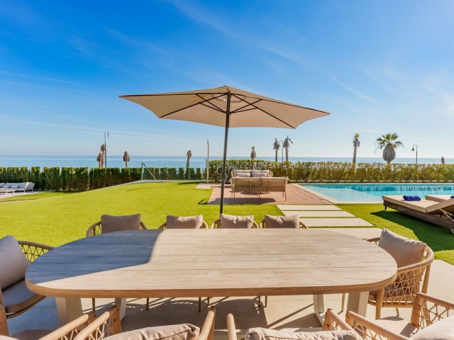 5 Makuuhuoneen Huvila New Golden Mile