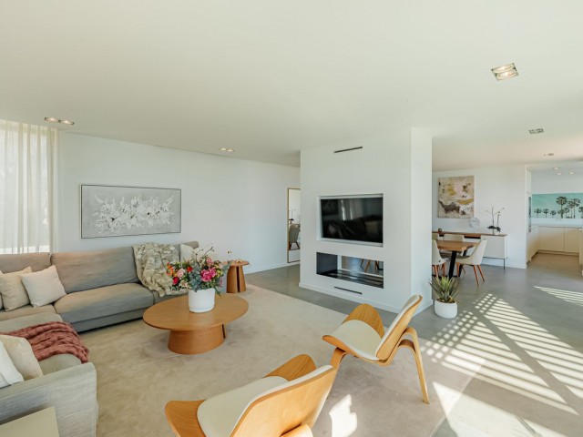 5 Makuuhuoneen Huvila New Golden Mile