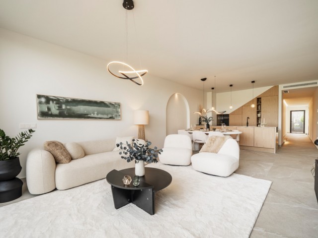 4 Soveroms Rekkehus i Nueva Andalucía