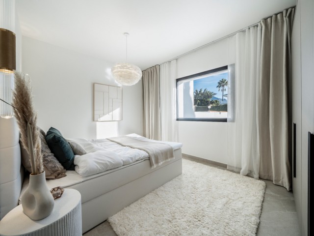 4 Soveroms Rekkehus i Nueva Andalucía