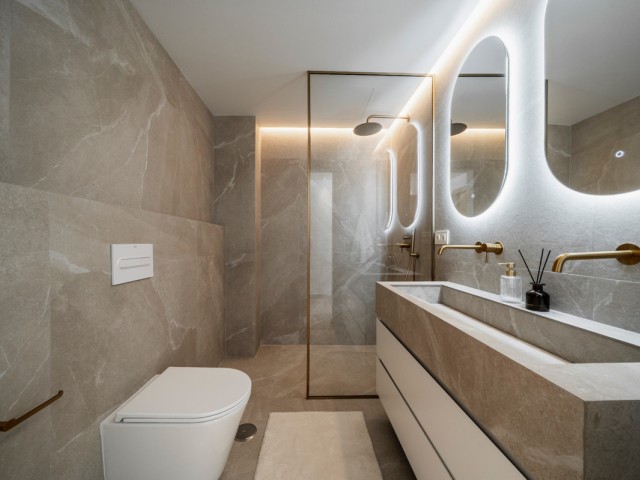 4 Soveroms Rekkehus i Nueva Andalucía