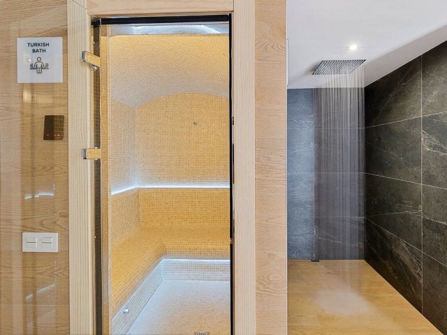 Apartamento con 3 Dormitorios  en Carvajal