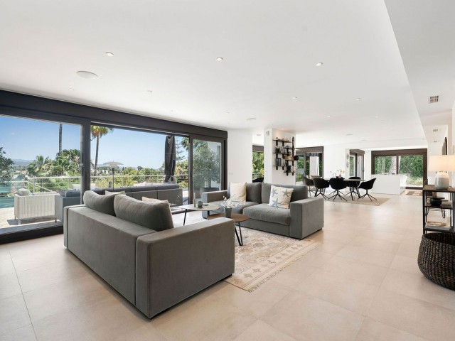 4 Soveroms Villa i Nueva Andalucía