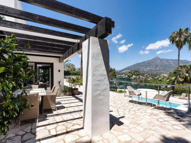 4 Slaapkamer Villa in Nueva Andalucía