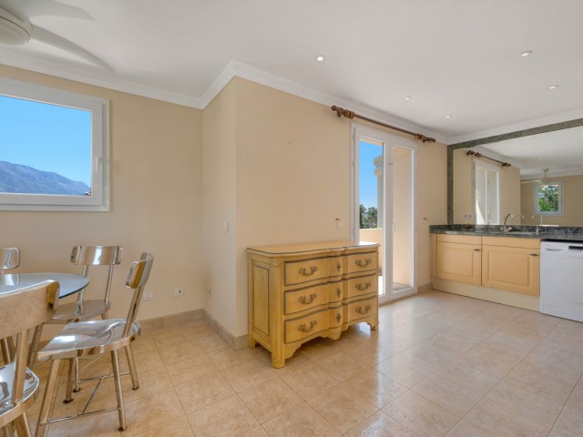 3 Bedrooms Apartment in Nueva Andalucía