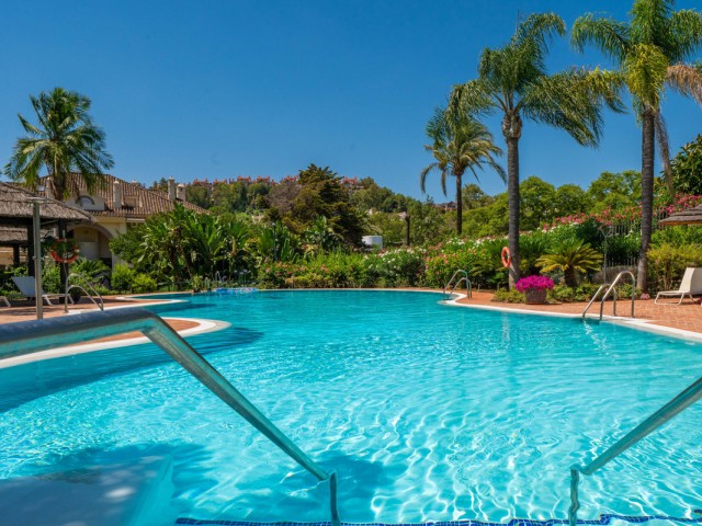 3 Bedrooms Apartment in Nueva Andalucía