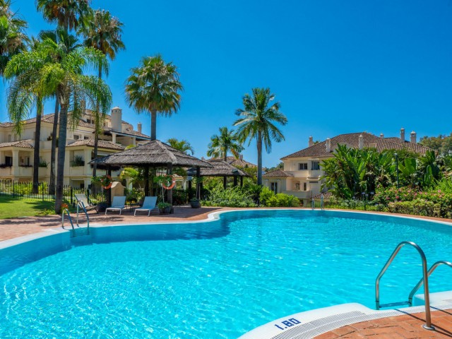 3 Bedrooms Apartment in Nueva Andalucía