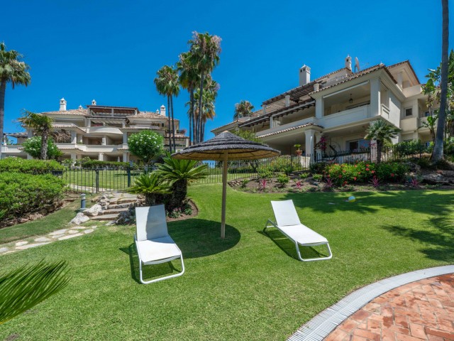 3 Bedrooms Apartment in Nueva Andalucía