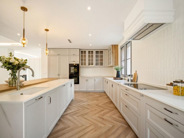 Villa avec 4 Chambres  à Benahavís