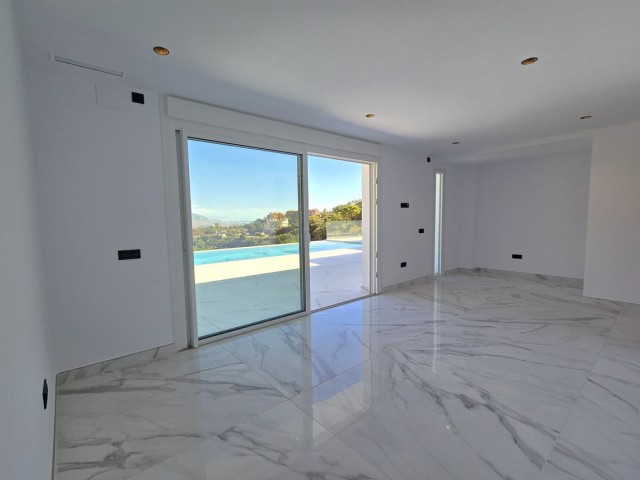 4 Bedrooms Villa in La Mairena