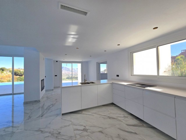 4 Bedrooms Villa in La Mairena