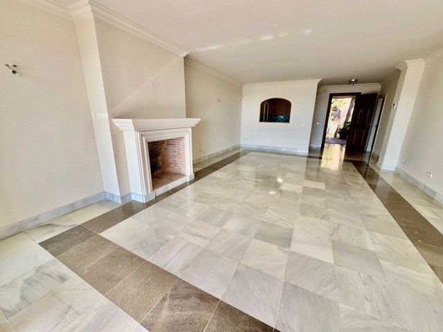 2 Slaapkamer Appartement in Monte Halcones