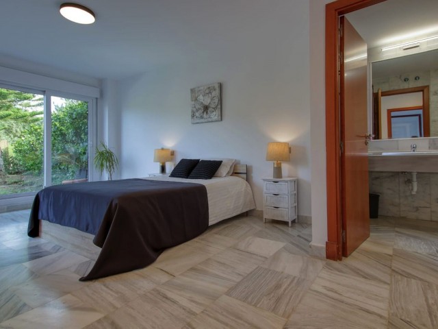 4 Makuuhuoneen Huvila Benahavís