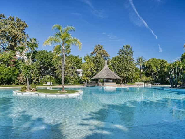 Apartment Guadalmina Baja - R5221423