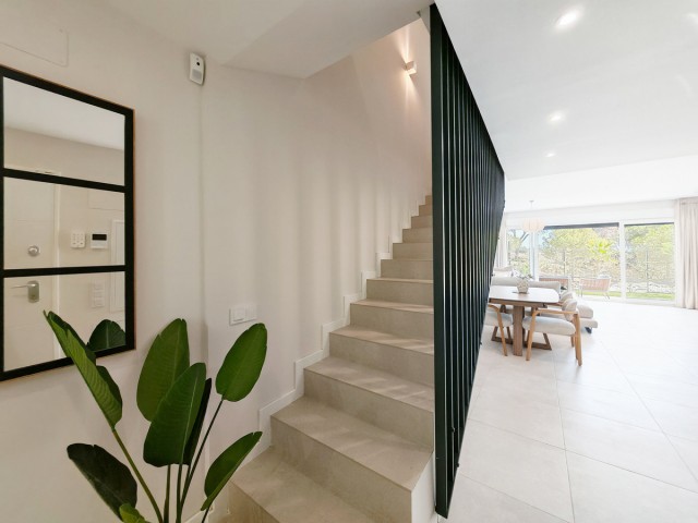 4 Slaapkamer Rijtjeshuis in La Cala de Mijas