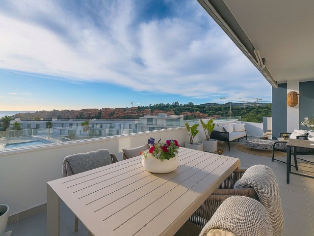 Apartamento con 2 Dormitorios  en Estepona