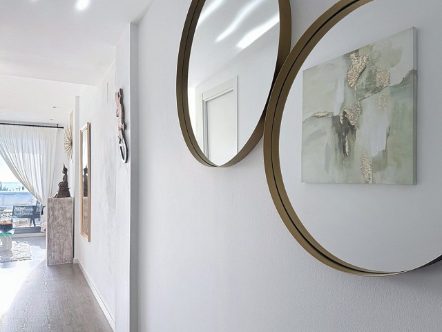 Apartamento con 2 Dormitorios  en Estepona