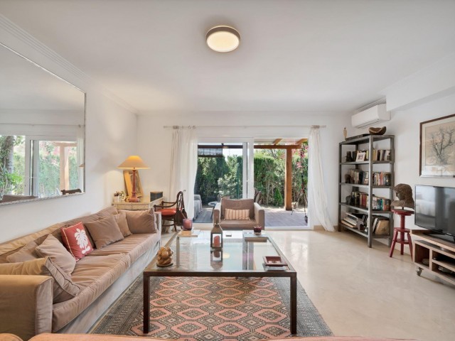 4 Bedrooms Villa in Nagüeles