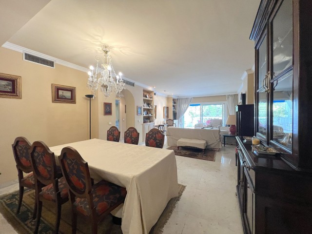 3 Bedrooms Apartment in Puerto Banús